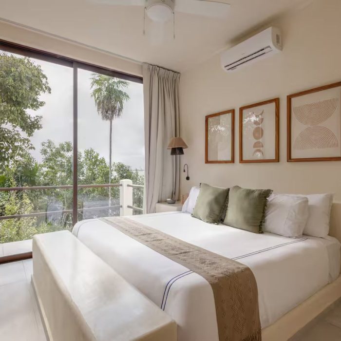 Couples Room